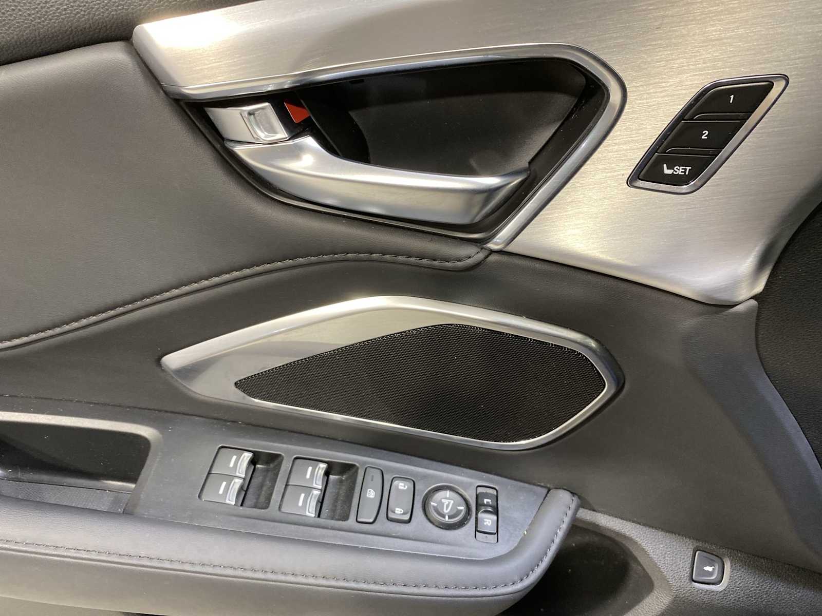 Thumbnail: 2023 Acura RDX - 23