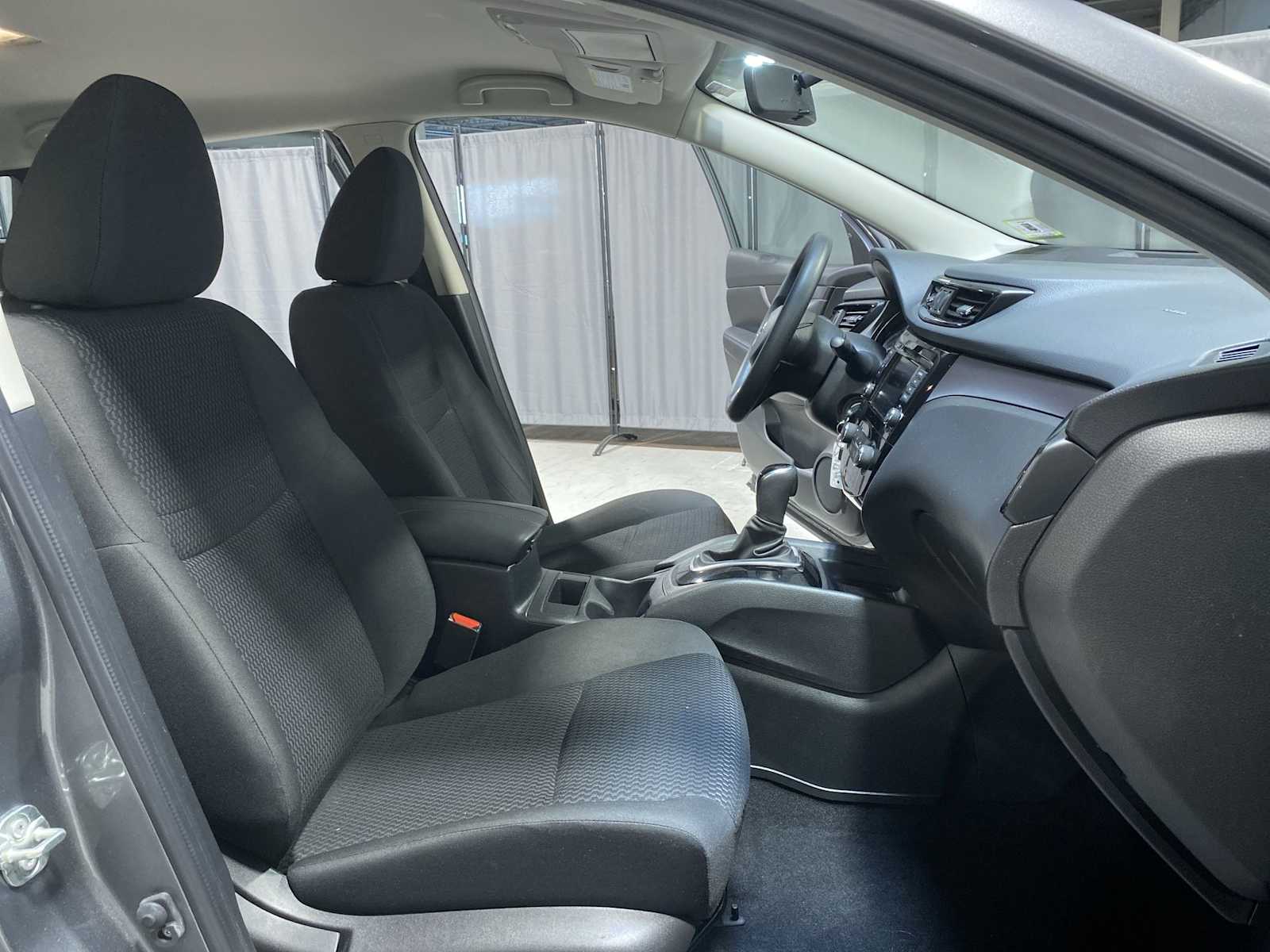 Thumbnail: 2019 Nissan Rogue Sport - 14