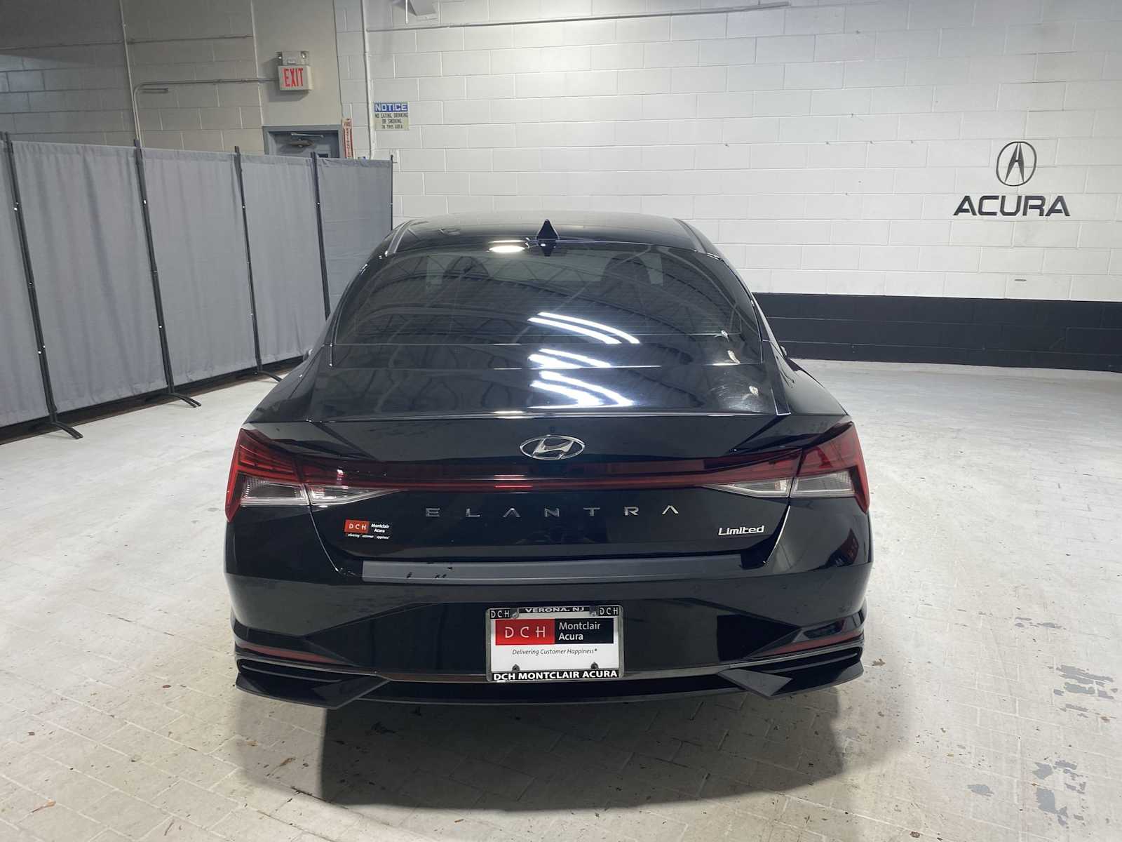 Thumbnail: 2023 Hyundai Elantra - 5