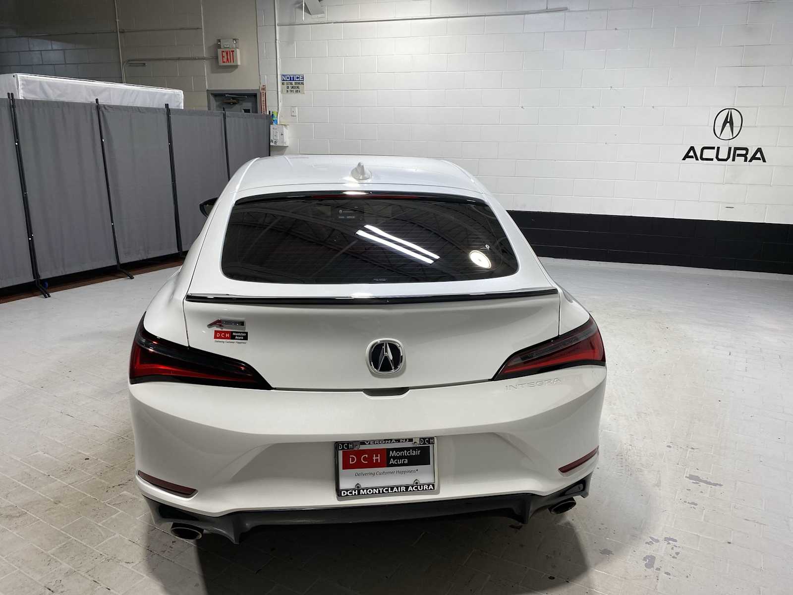 Thumbnail: 2023 Acura Integra - 5