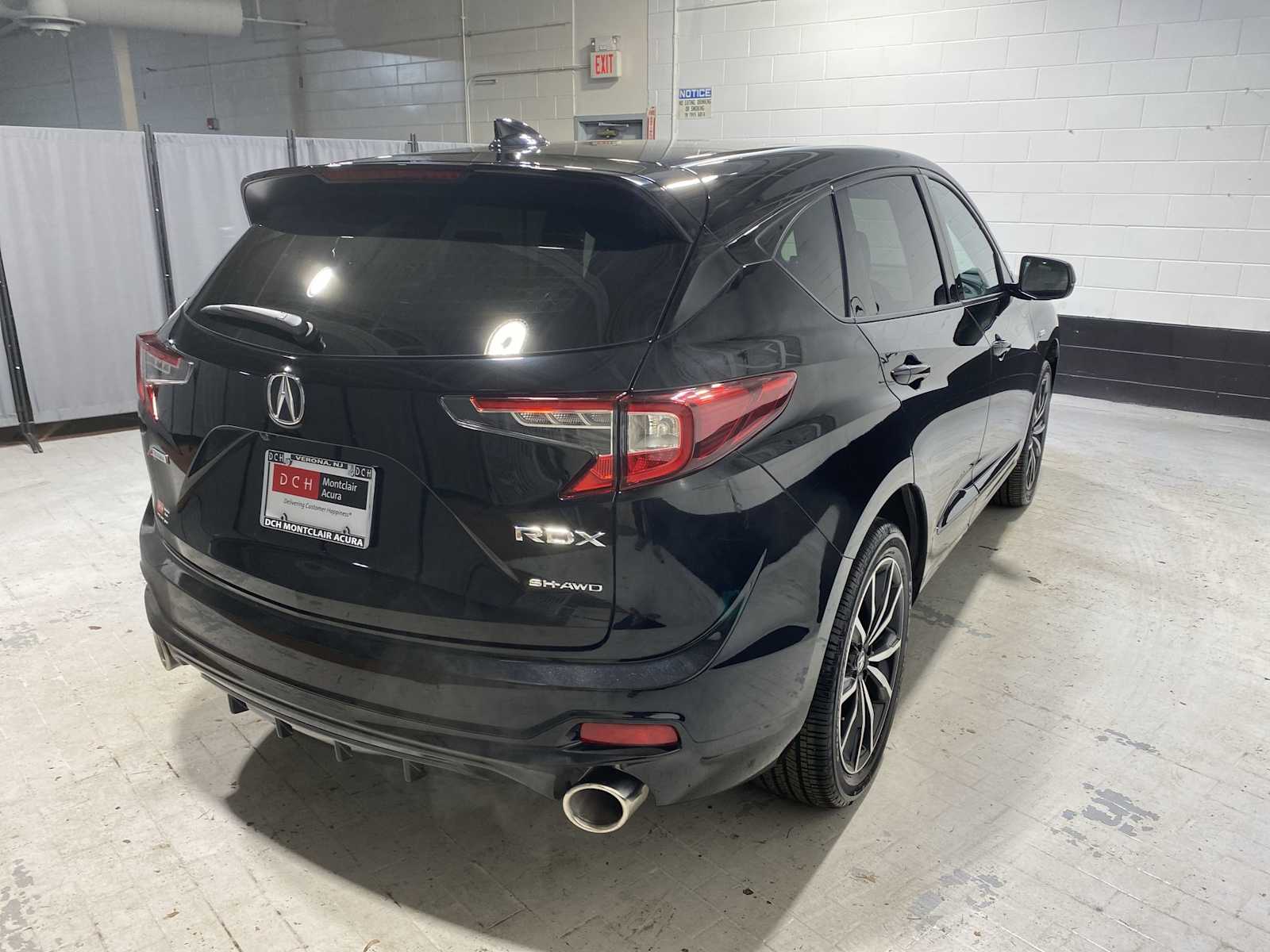 Thumbnail: 2025 Acura RDX - 26