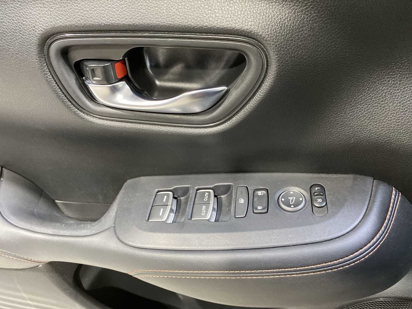 Thumbnail: 2023 Honda HR-V - 23