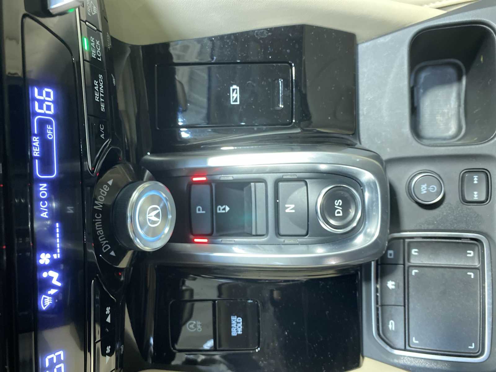 Thumbnail: 2023 Acura MDX - 17