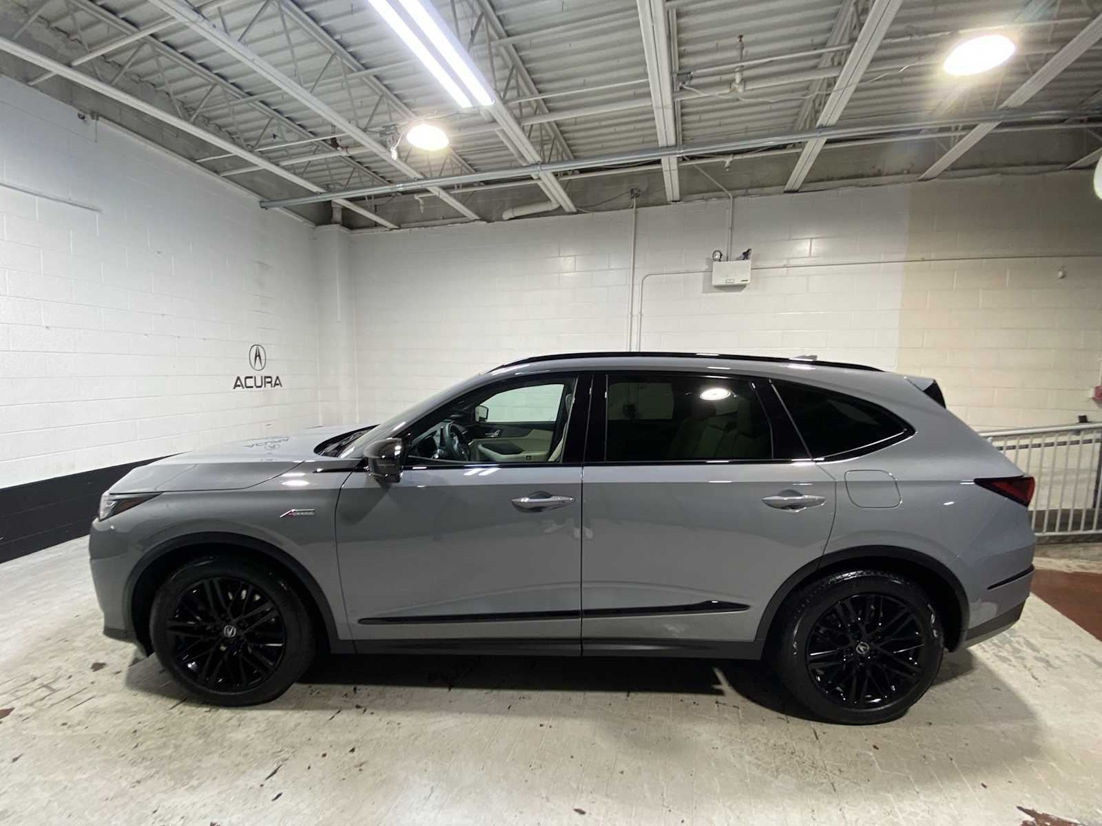 Thumbnail: 2025 Acura MDX - 3