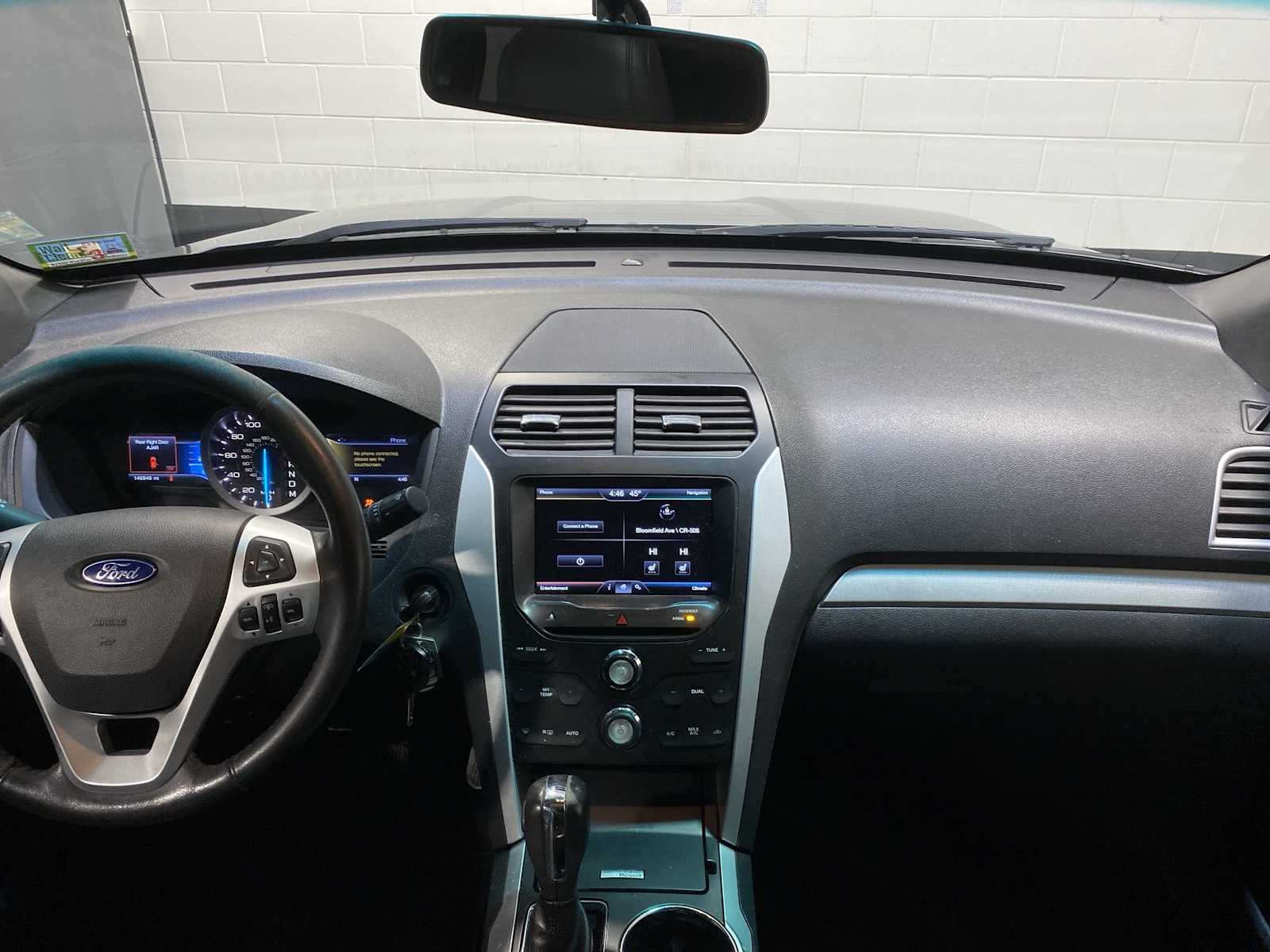 Thumbnail: 2014 Ford Explorer - 10