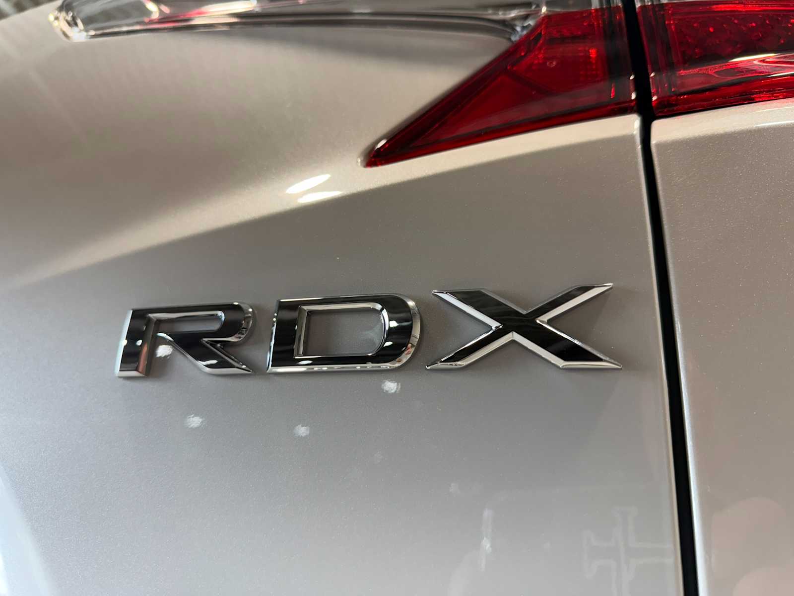 Thumbnail: 2025 Acura RDX - 8