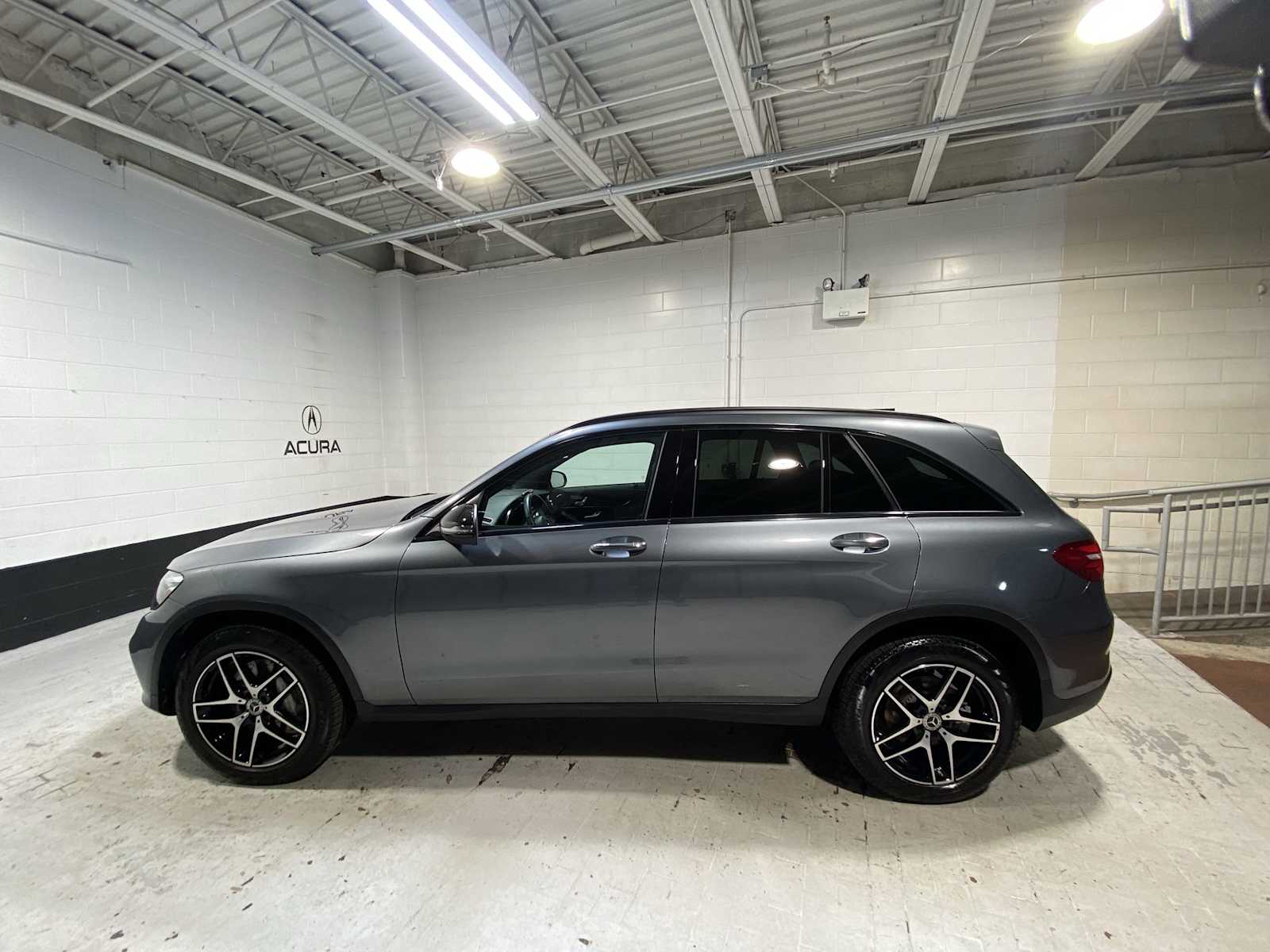 Thumbnail: 2019 Mercedes-Benz GLC - 3