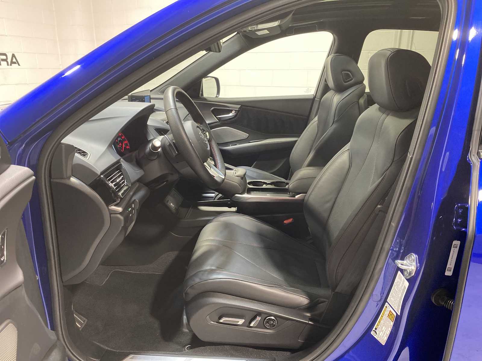 Thumbnail: 2025 Acura RDX - 2