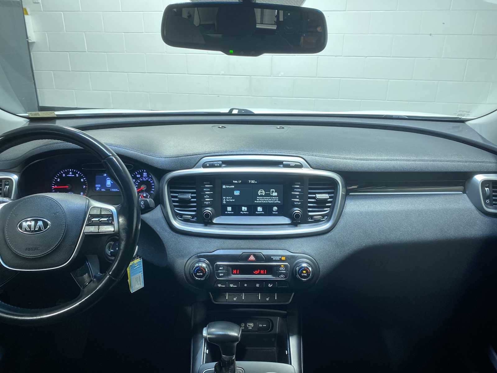 Thumbnail: 2019 Kia Sorento - 10