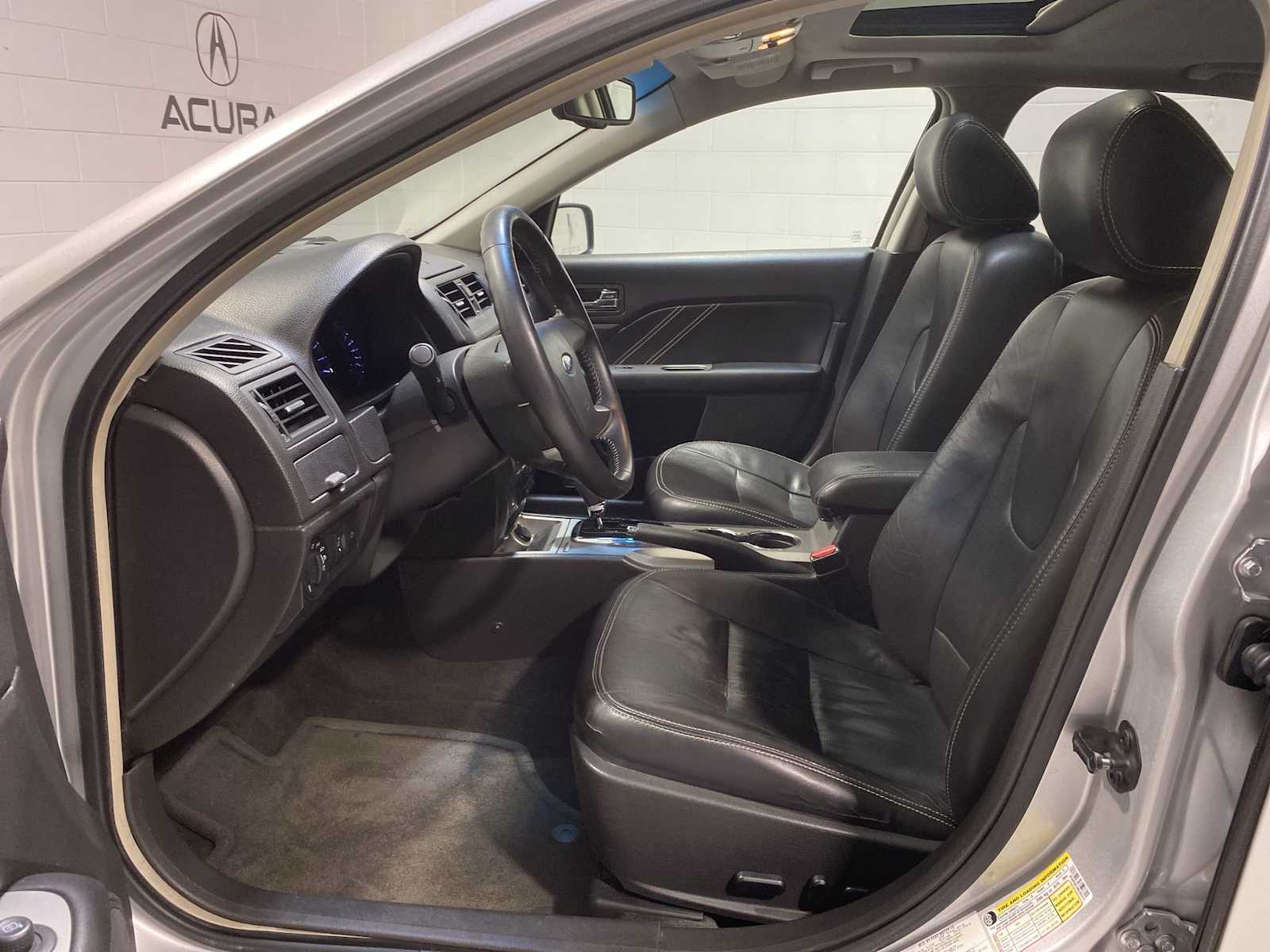 Thumbnail: 2011 Ford Fusion - 2