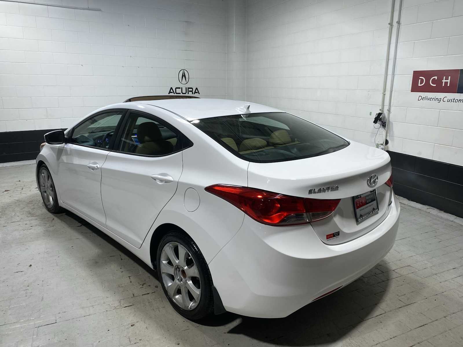 Thumbnail: 2013 Hyundai Elantra - 4