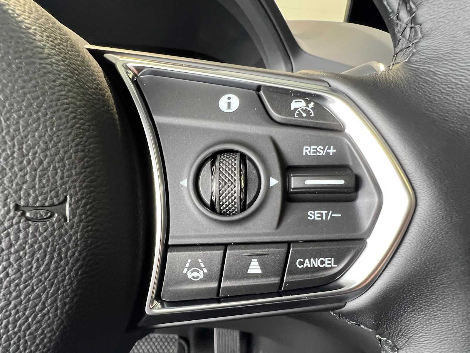 Thumbnail: 2026 Acura RDX - 17