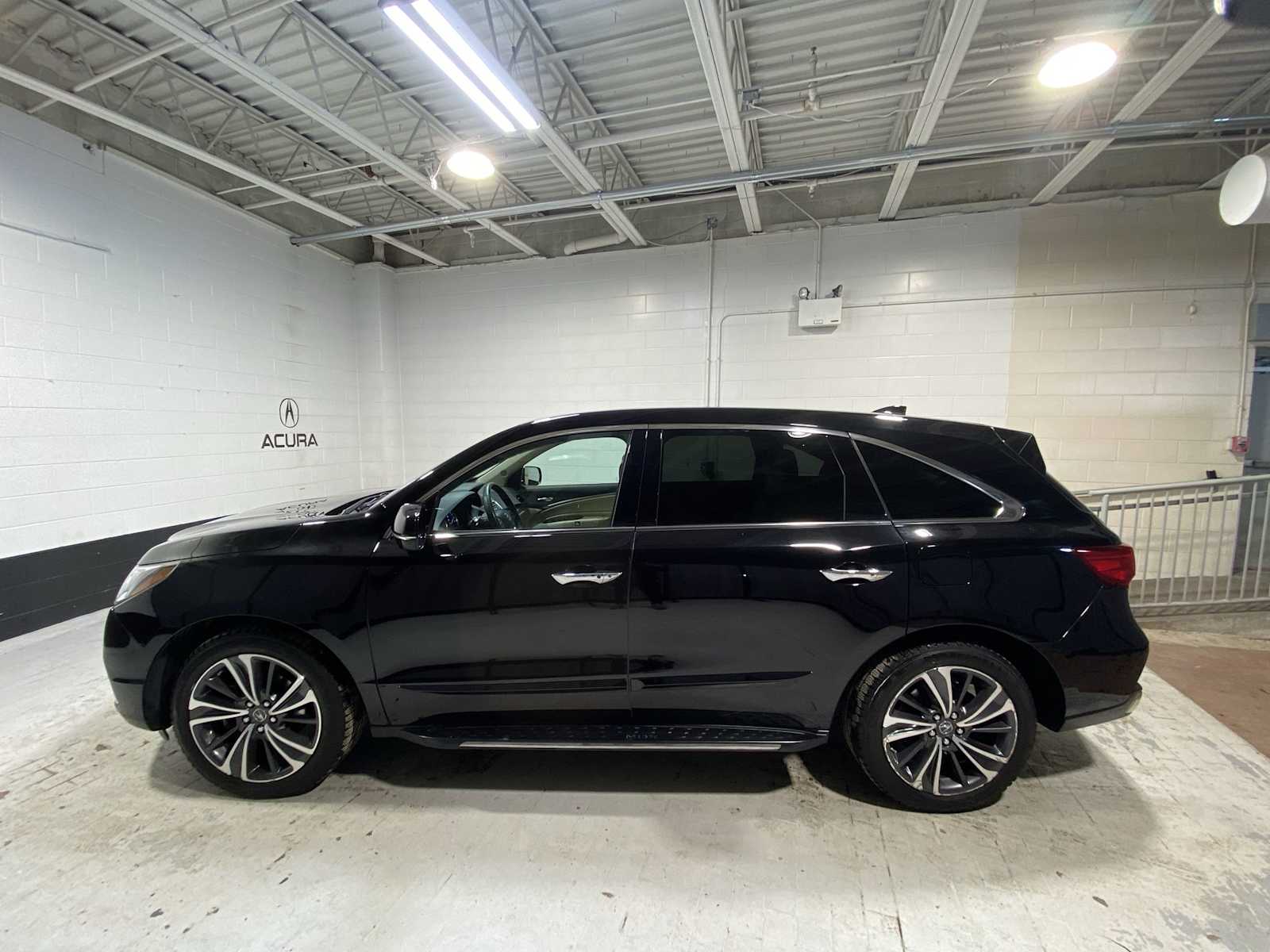 Thumbnail: 2020 Acura MDX - 3