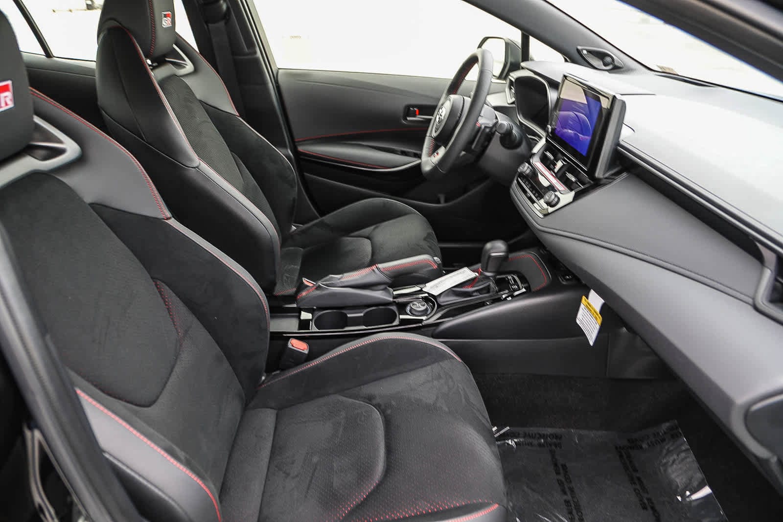 2025 Toyota GR Corolla Premium Plus - Photo 17