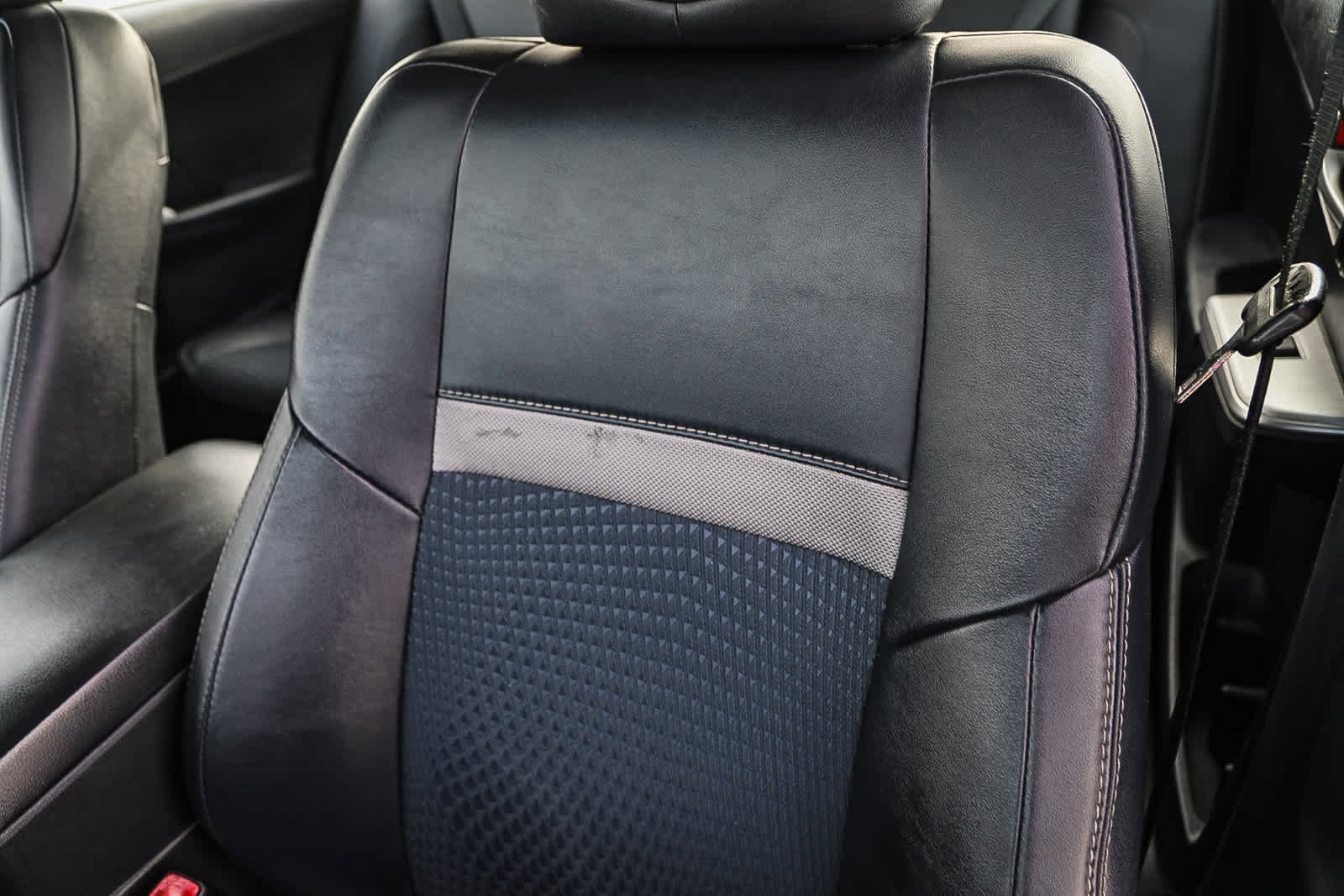 Thumbnail: 2012 Toyota Camry - 24