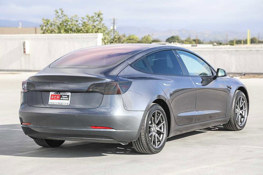 Used 2017 Tesla Model 3 Sedan