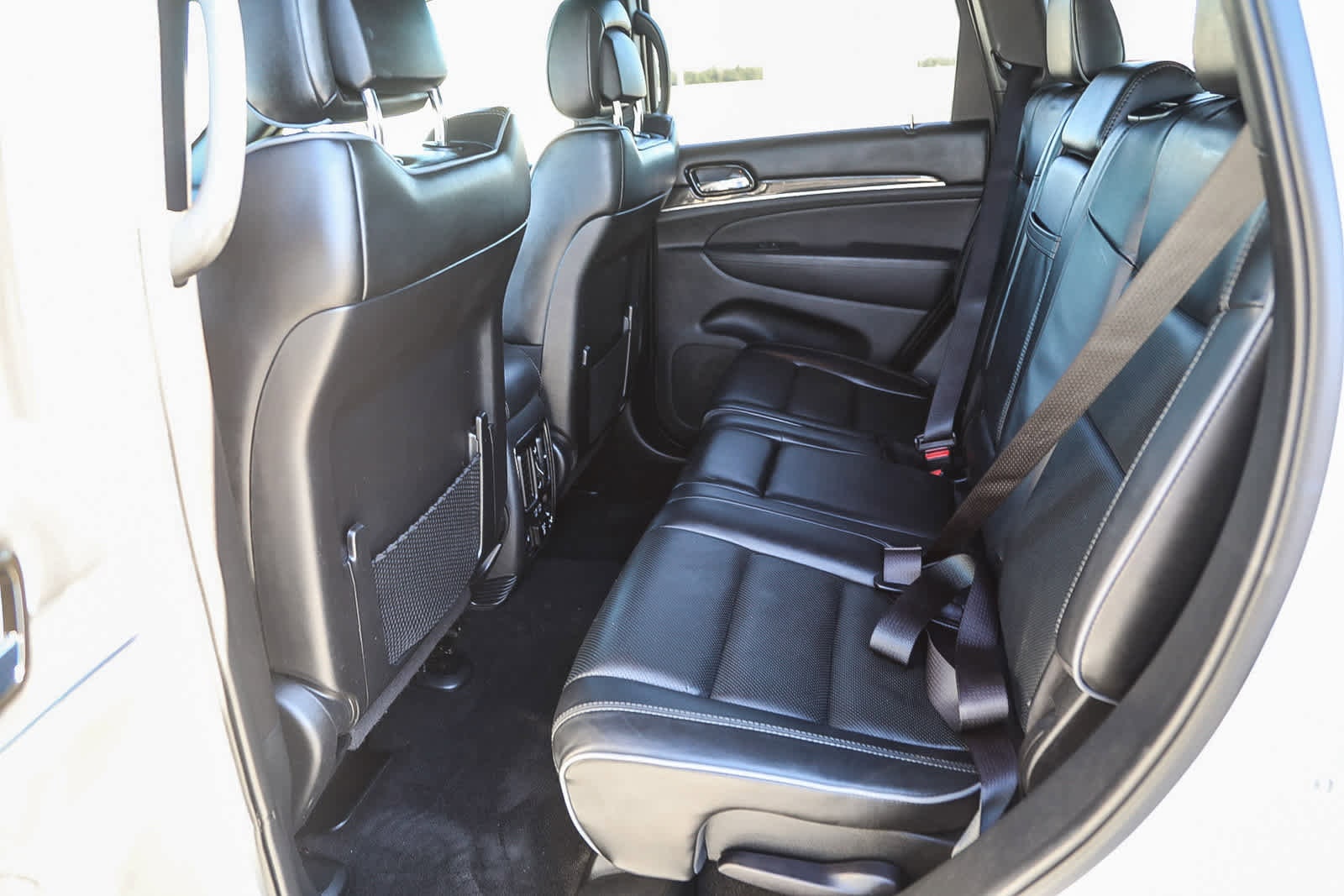 Thumbnail: 2020 Jeep Grand Cherokee - 18