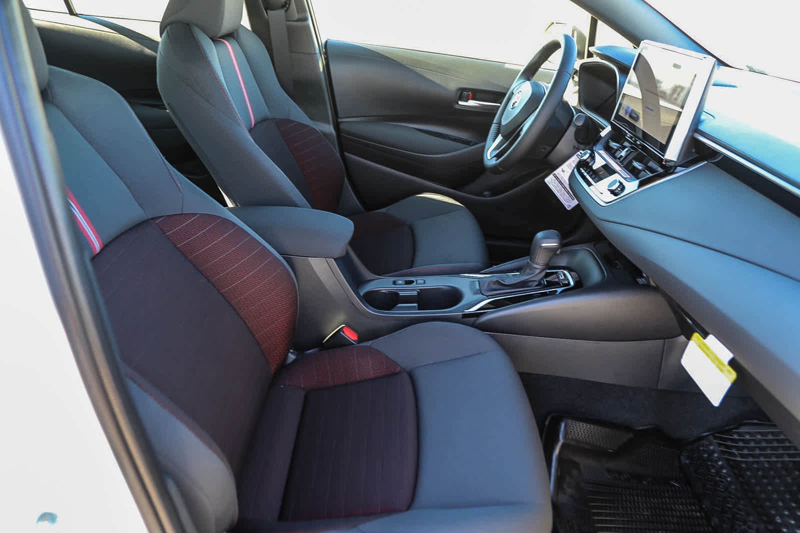 Thumbnail: 2026 Toyota Corolla - 18