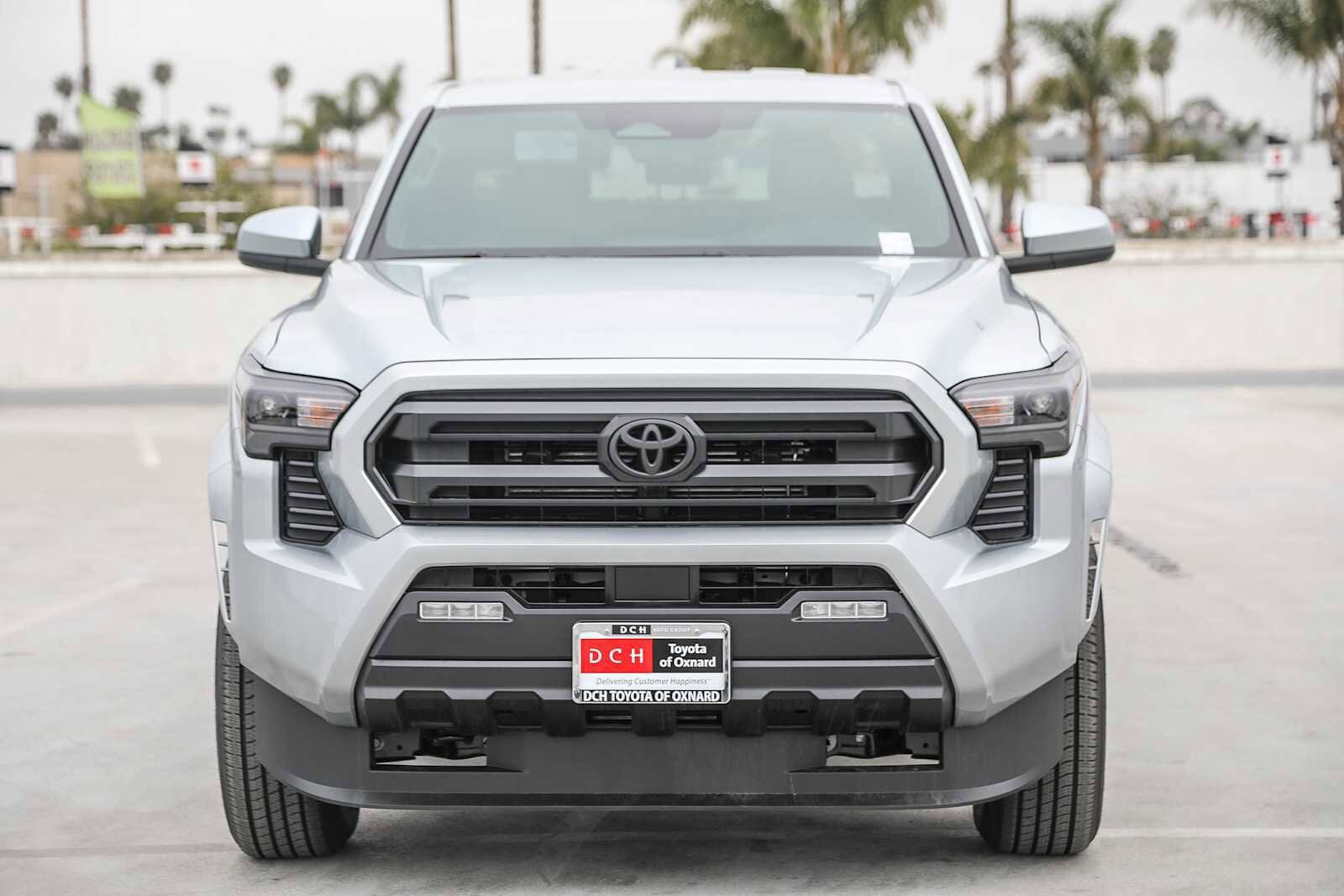 2025 Toyota Tacoma SR5 photo 2
