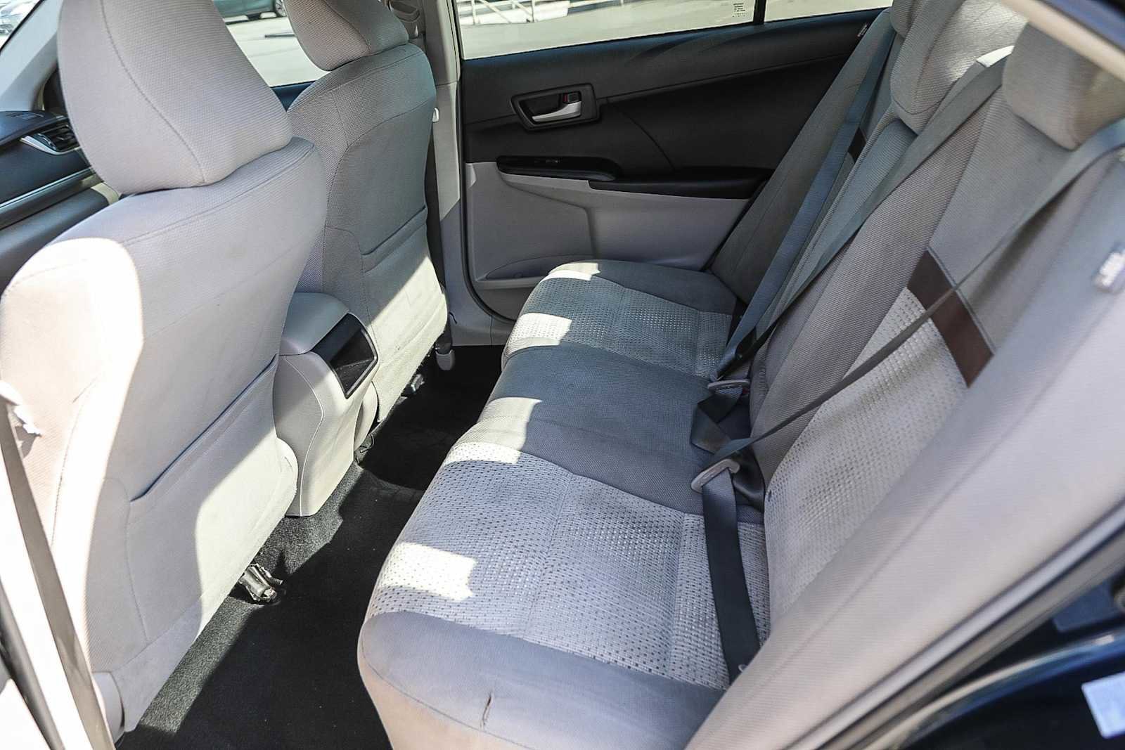 Thumbnail: 2012 Toyota Camry - 17
