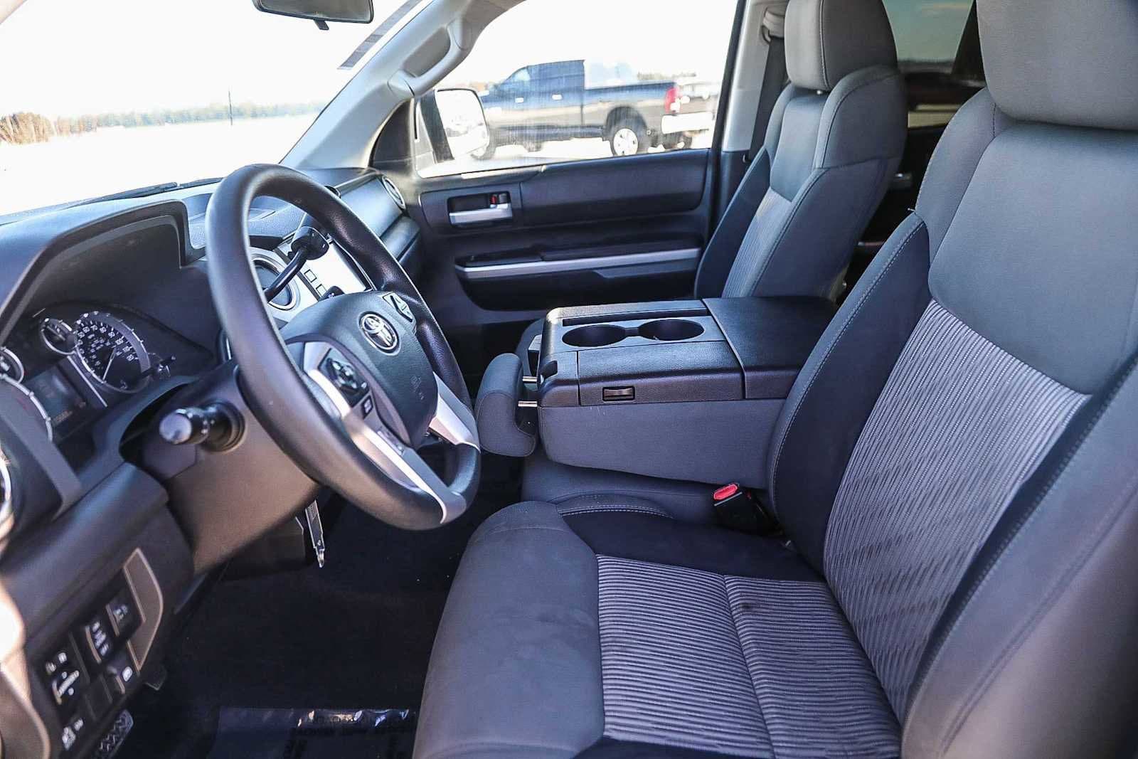 Thumbnail: 2016 Toyota Tundra - 18