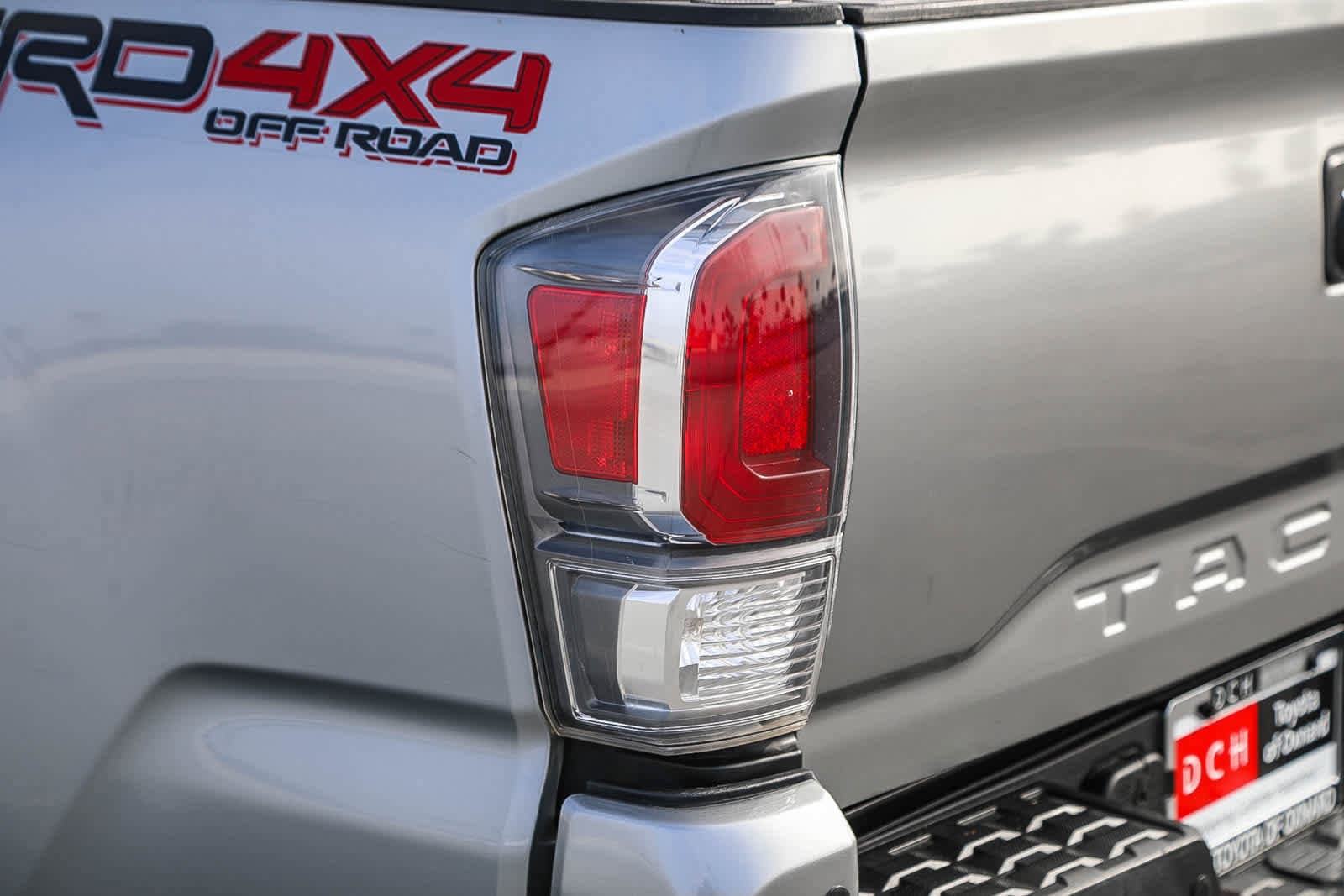 Thumbnail: 2021 Toyota Tacoma - 9