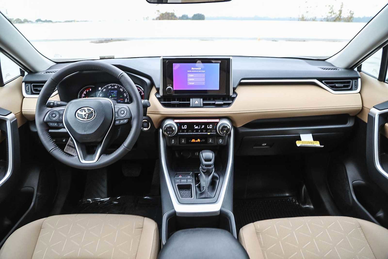 Thumbnail: 2025 Toyota RAV4 - 14