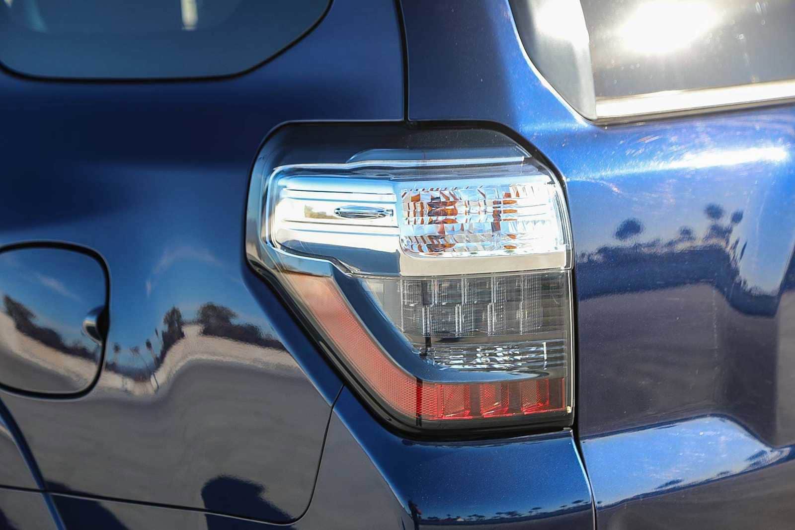 Thumbnail: 2019 Toyota 4Runner - 9