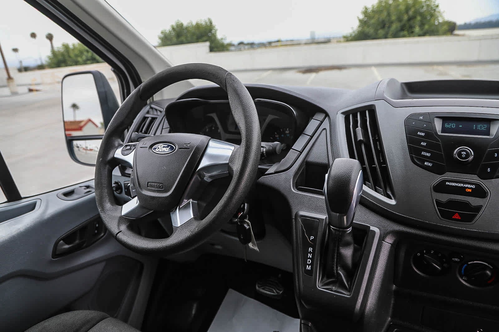 Thumbnail: 2015 Ford Transit Series - 11
