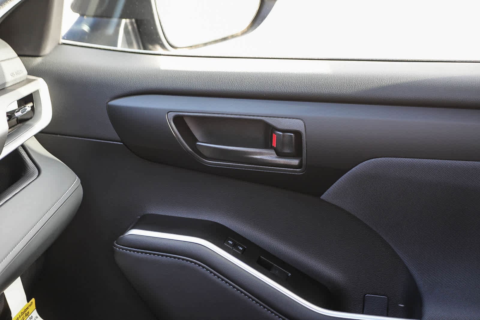 Thumbnail: 2025 Toyota Highlander - 22