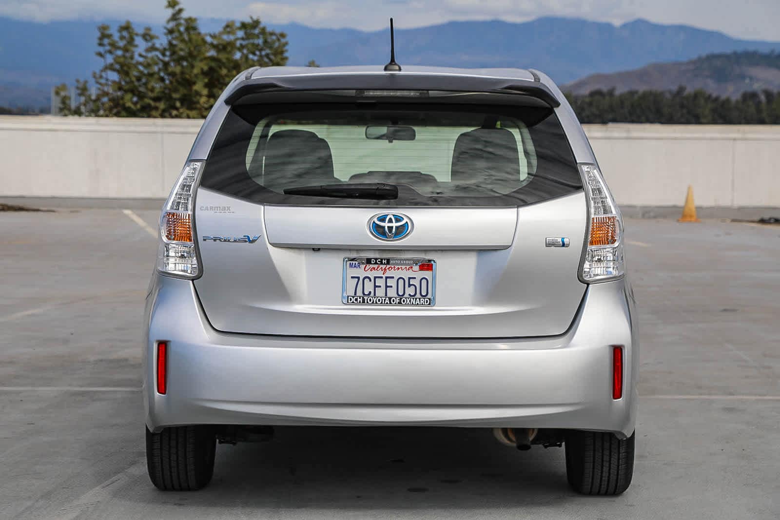 Thumbnail: 2013 Toyota Prius v - 6