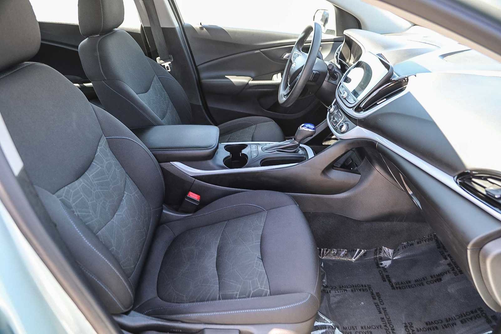 Thumbnail: 2018 Chevrolet Volt - 16