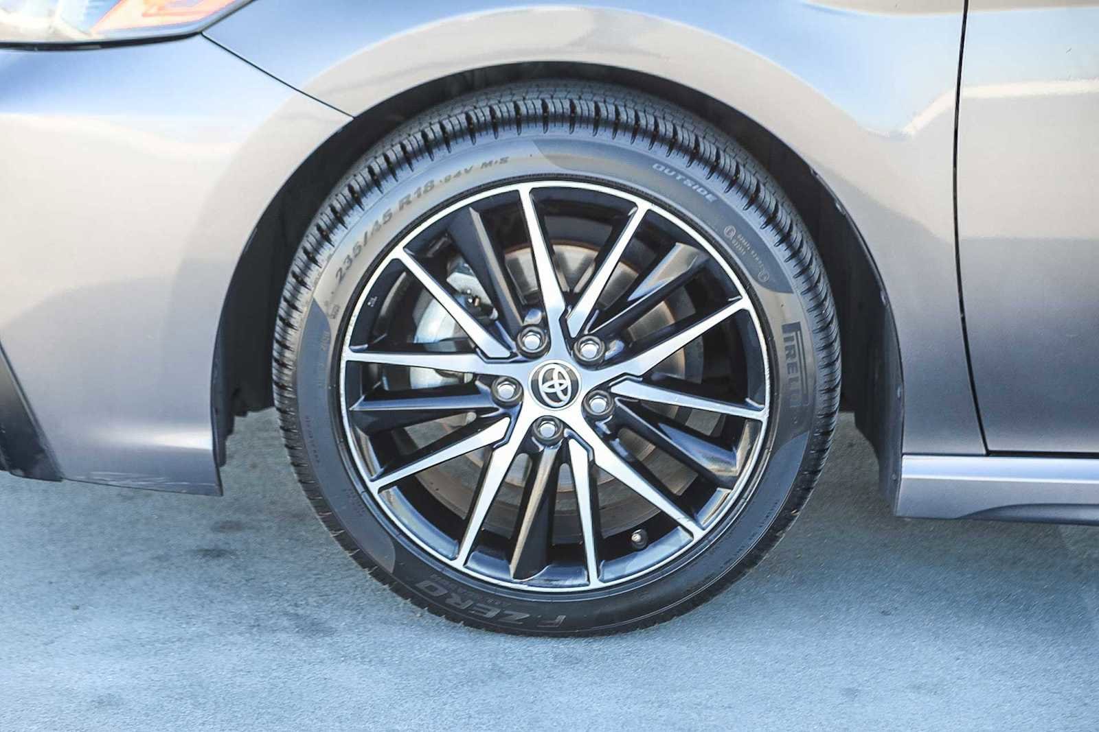 Thumbnail: 2023 Toyota Camry - 11