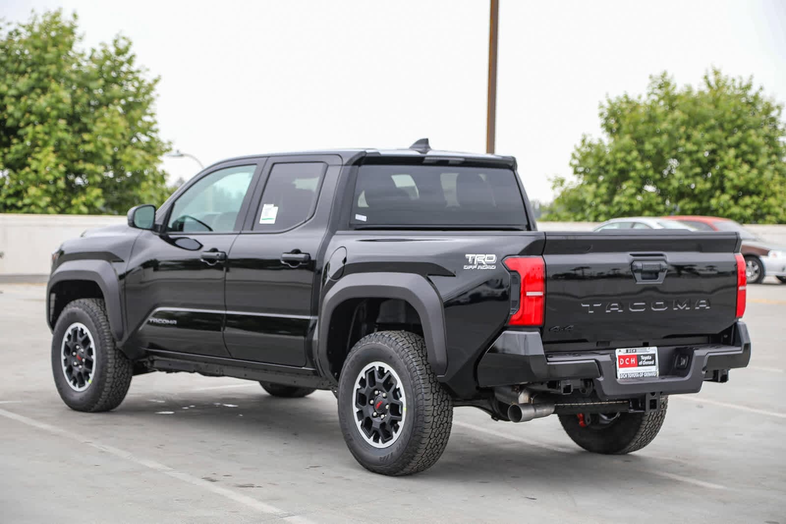 2025 Toyota Tacoma TRD Off-Road 6