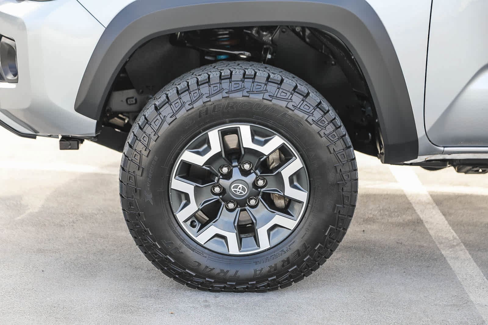 Thumbnail: 2021 Toyota Tacoma - 10