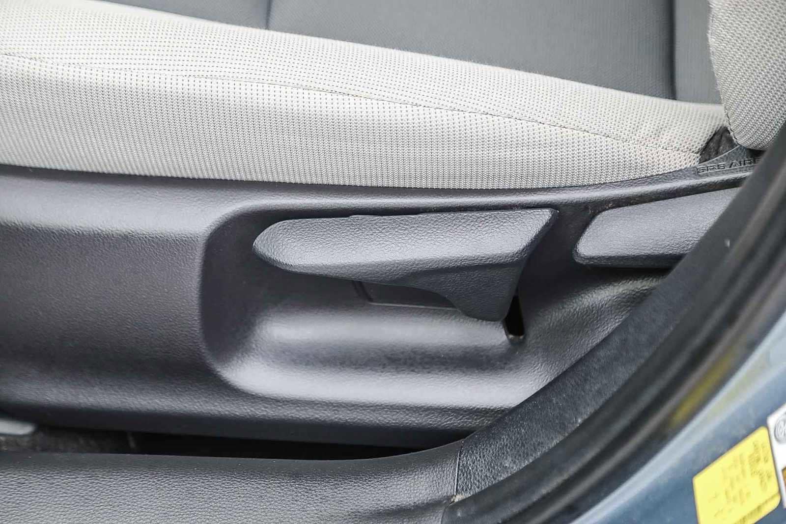 Thumbnail: 2023 Toyota Corolla - 20