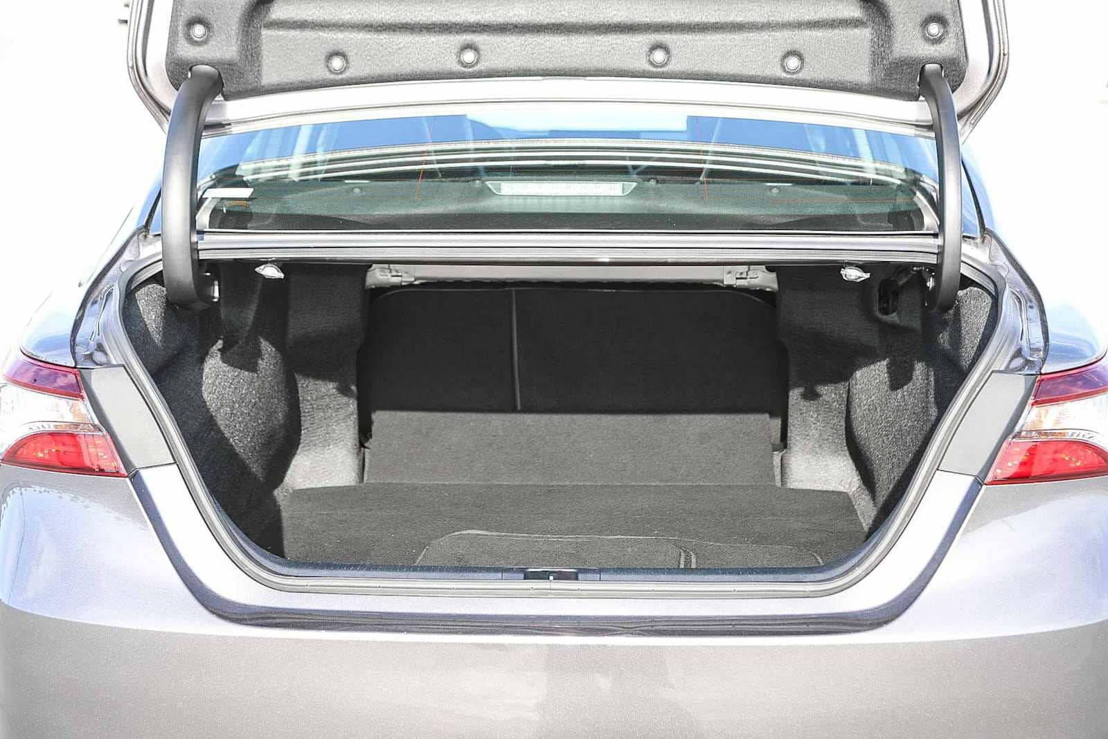 Thumbnail: 2023 Toyota Camry - 26