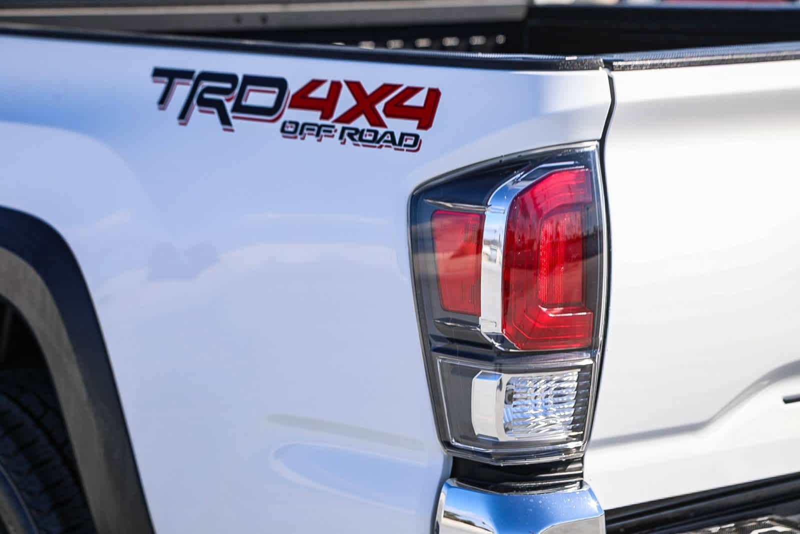 Thumbnail: 2023 Toyota Tacoma - 10