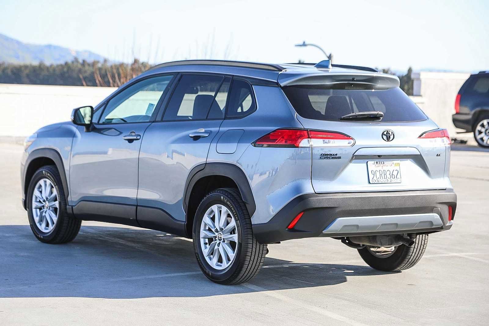 Thumbnail: 2022 Toyota Corolla Cross - 8