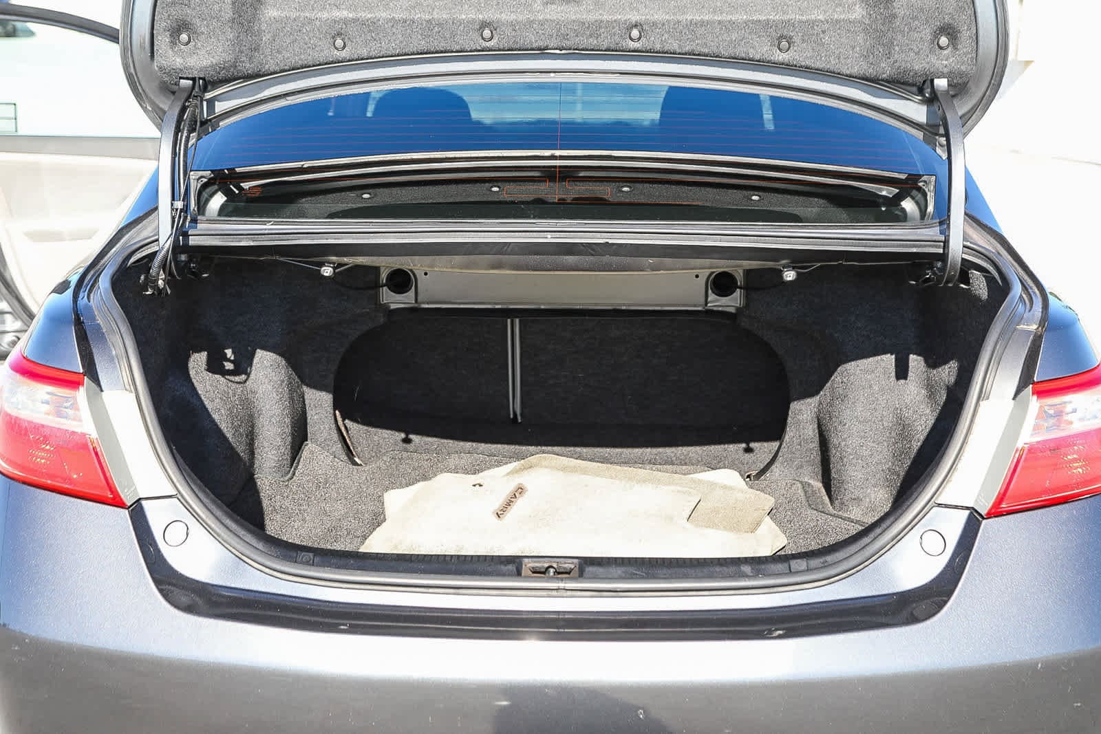 Thumbnail: 2008 Toyota Camry - 24