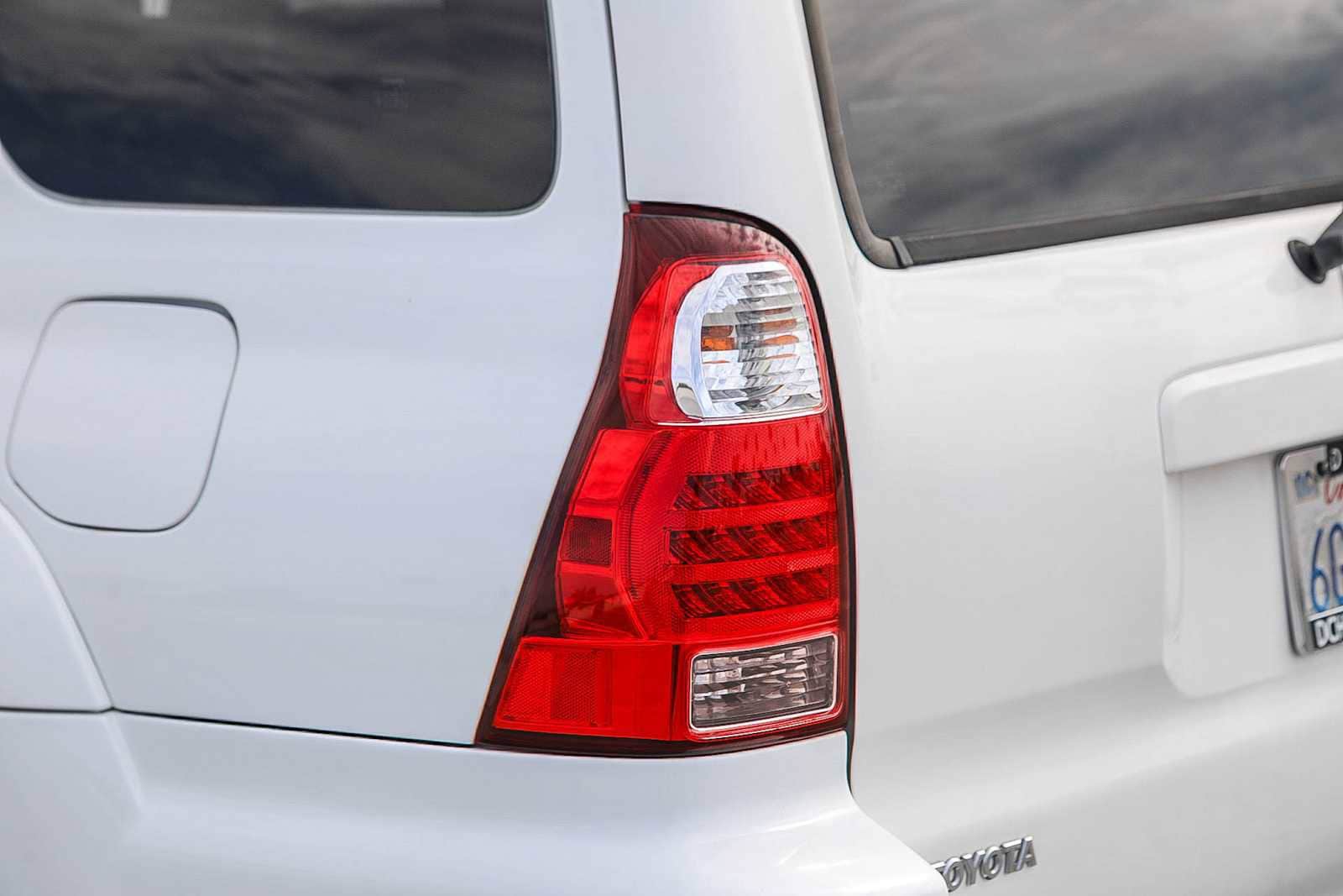 Thumbnail: 2008 Toyota 4Runner - 8