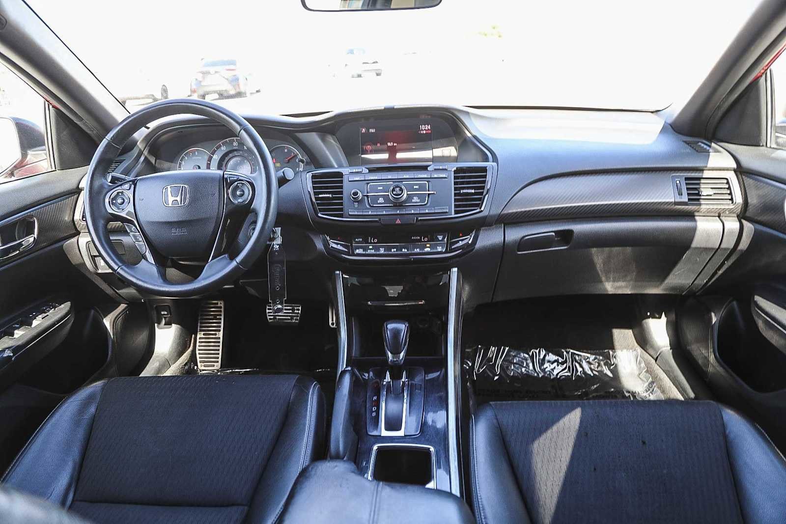 Thumbnail: 2016 Honda Accord - 12