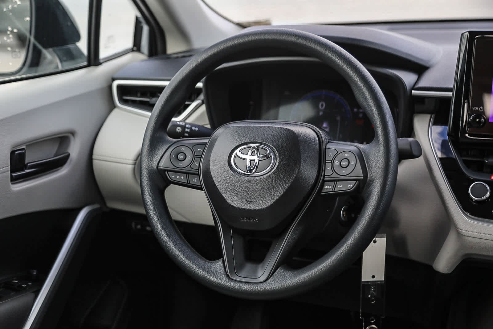 Thumbnail: 2026 Toyota Corolla Cross - 17