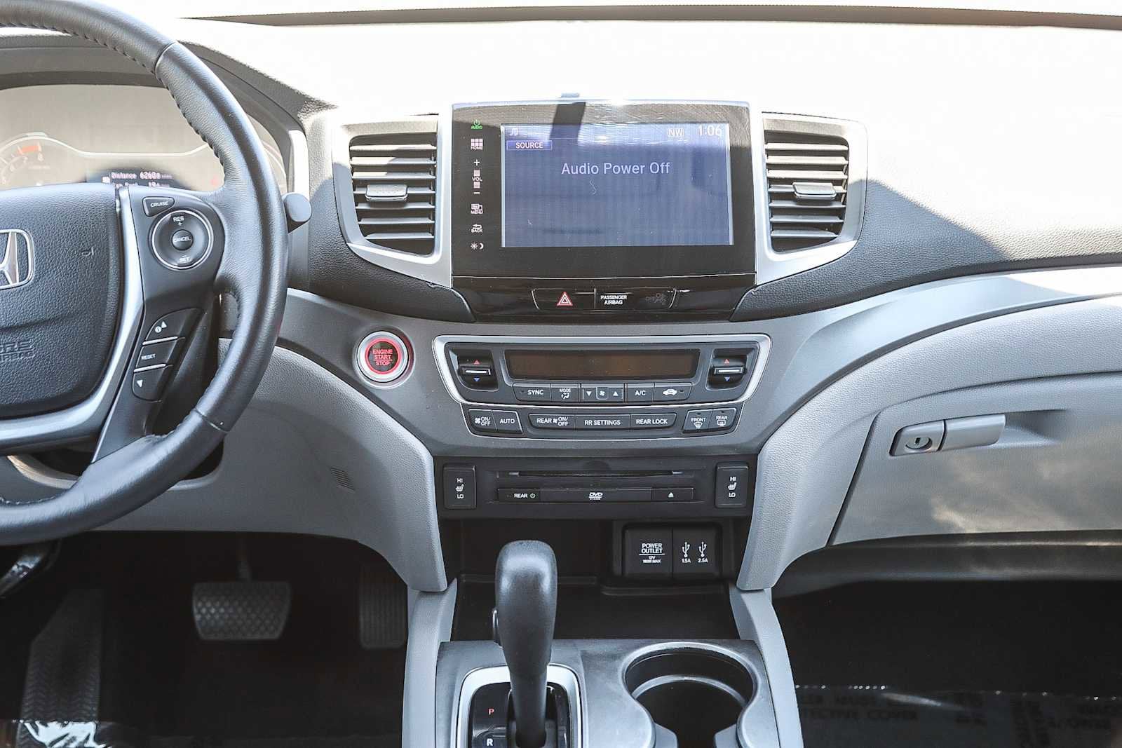Thumbnail: 2016 Honda Pilot - 12