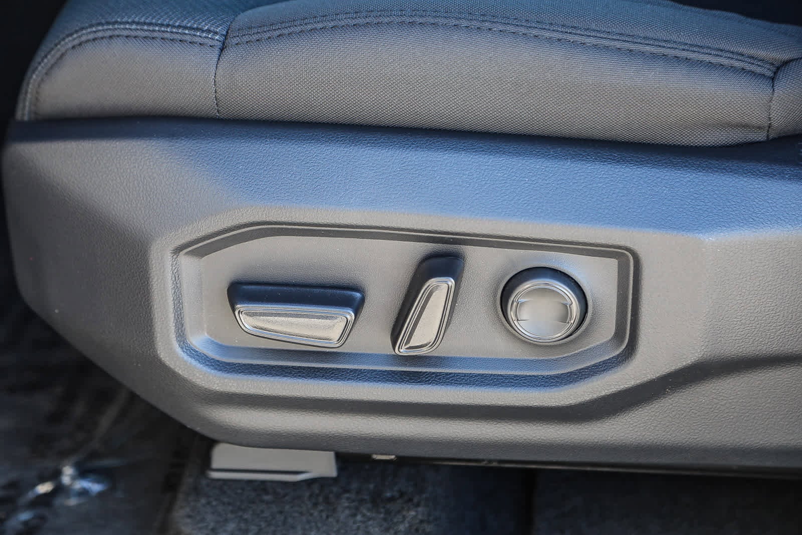 Thumbnail: 2026 Toyota Tundra - 19