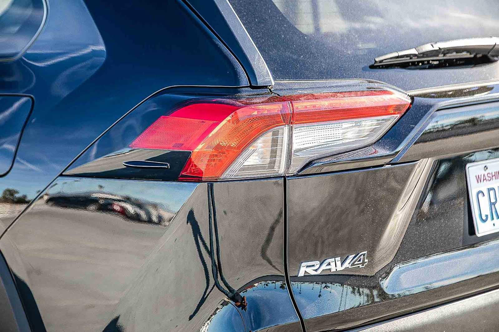 Thumbnail: 2025 Toyota RAV4 - 10