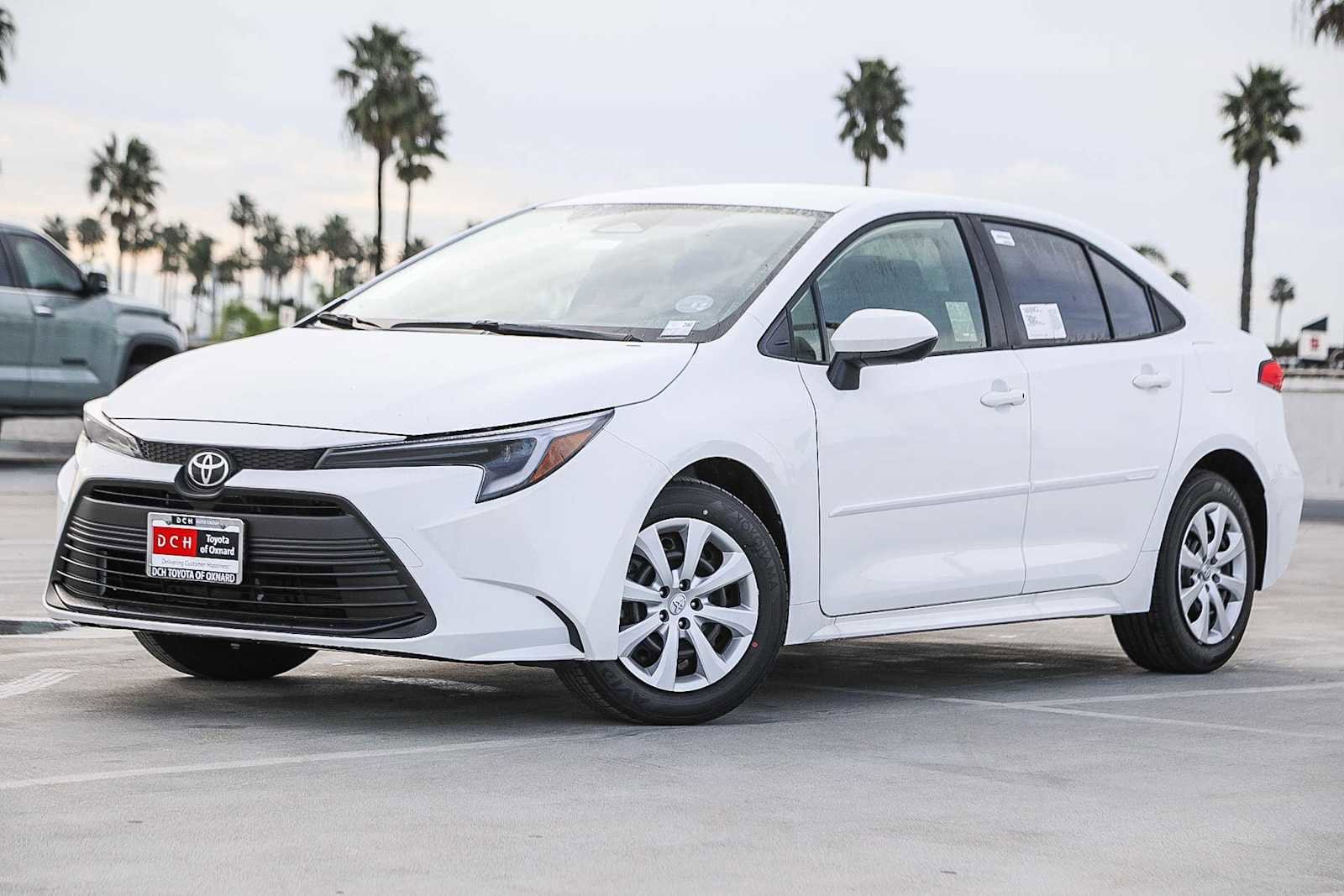 2026 Toyota Corolla LE's photo