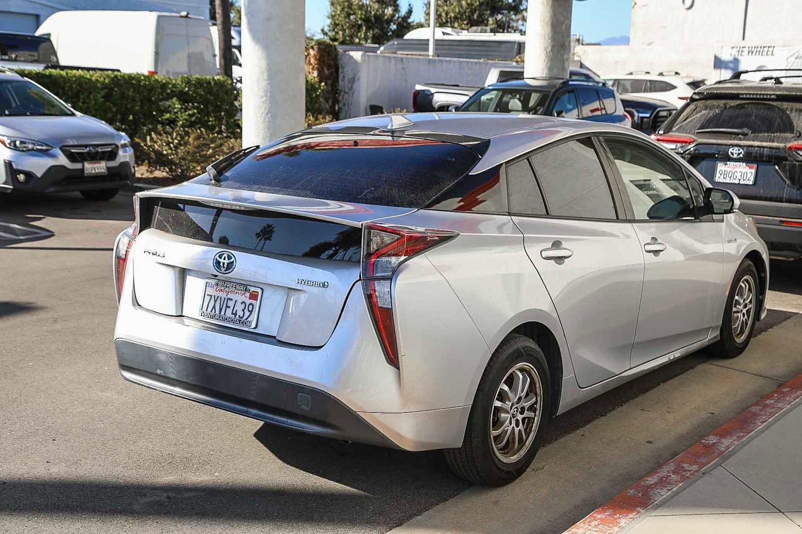 Thumbnail: 2016 Toyota Prius - 4