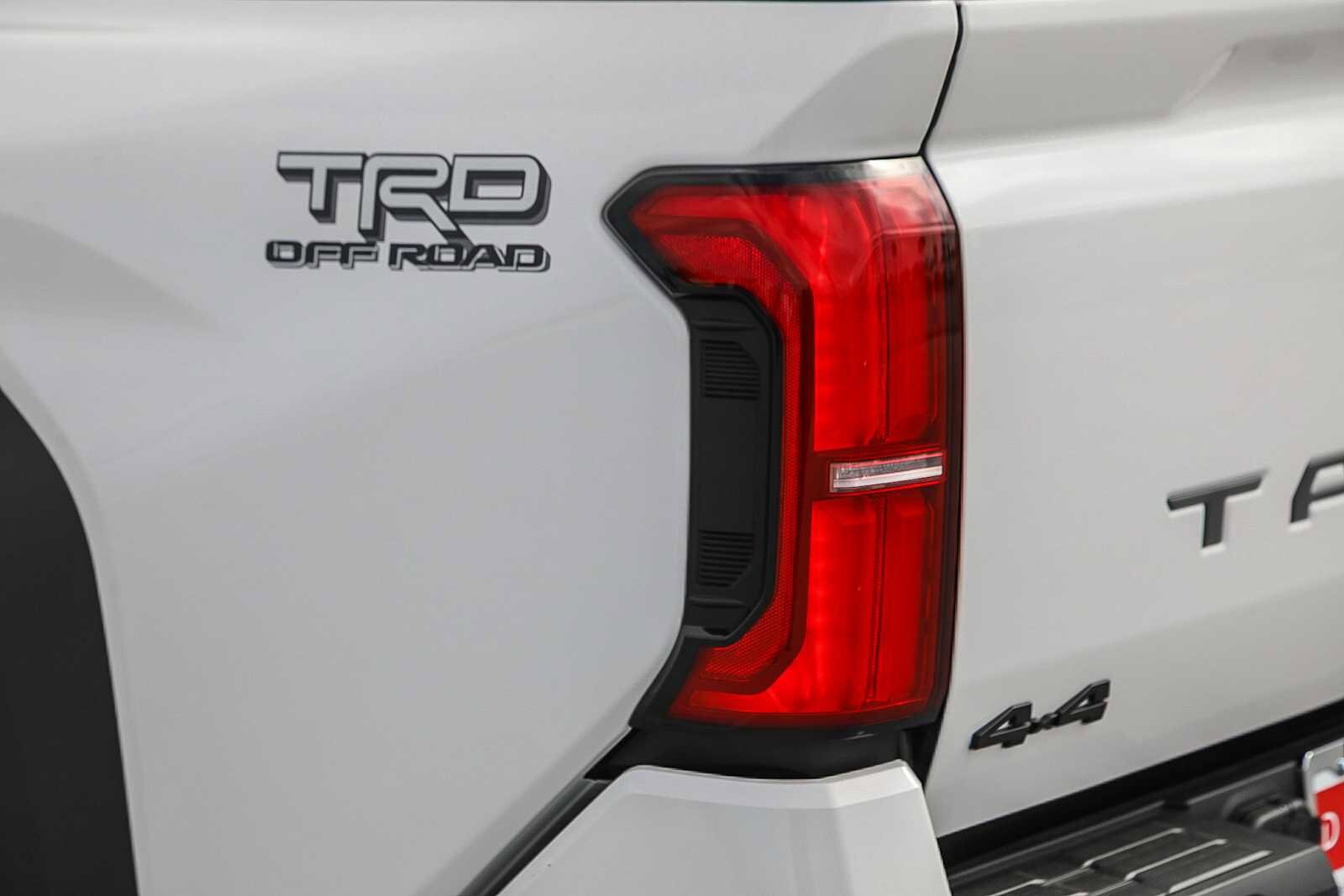 Thumbnail: 2025 Toyota Tacoma - 10