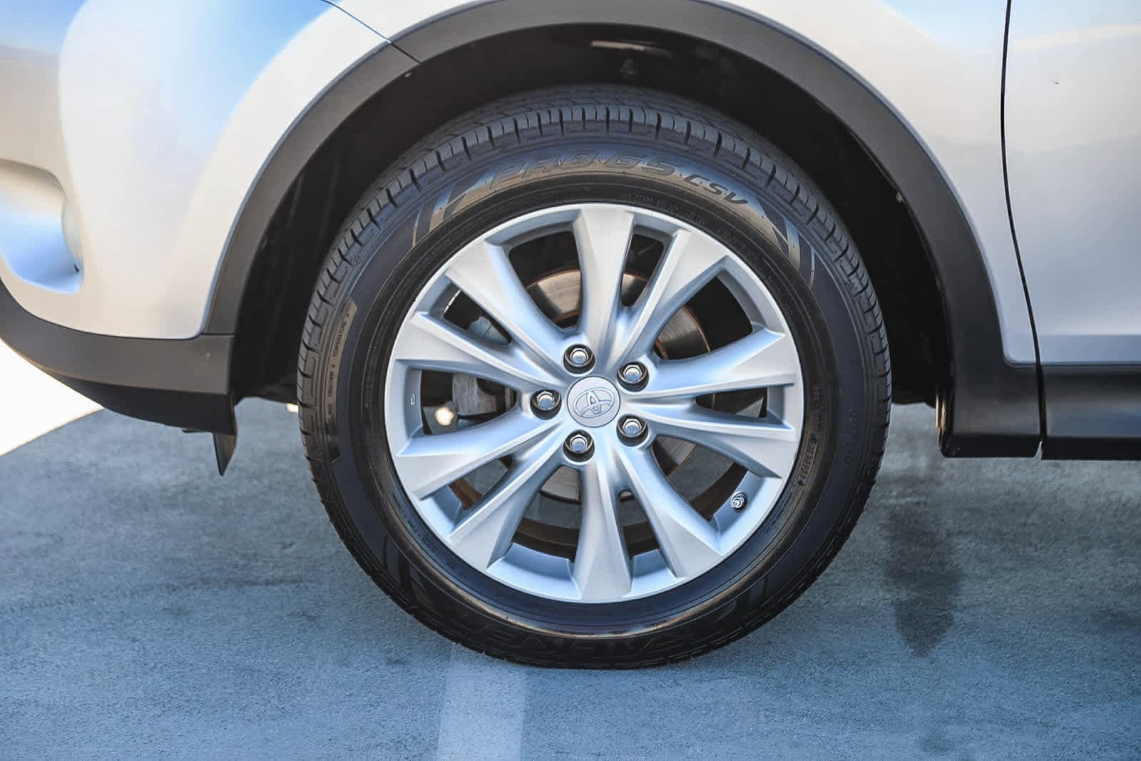 Thumbnail: 2013 Toyota RAV4 - 10